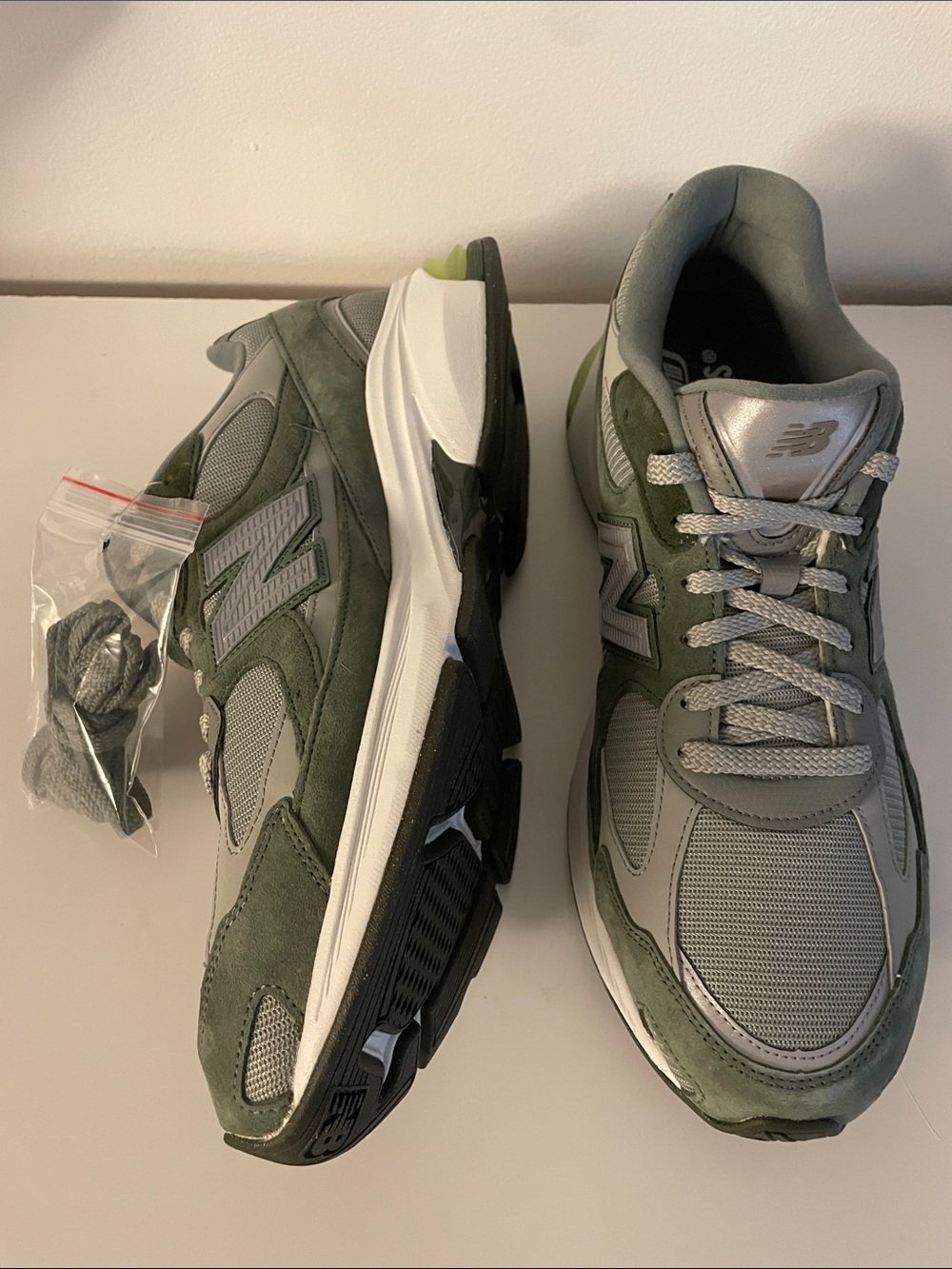 New Balance Men’s Dark Green and White Running Sneakers